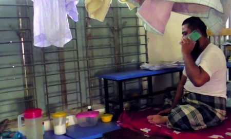 শ্রেণীকক্ষ ও ছাত্রাবাস দখল করে বসবাসের অভিযোগ মাদ্রাসা সুপার ও তার নিকটাত্মীয়ের বিরুদ্ধে