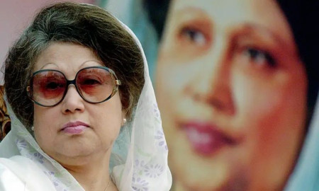 বিএনপির বিপর্যয়ে যেভাবে হাল ধরেছিলেন খালেদা জিয়া