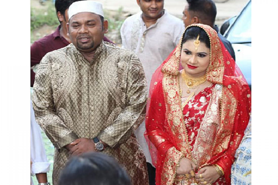 অন্যের স্ত্রীকে ভাগিয়ে নেয়ার অভিযোগ অস্বীকার করলেন সেই আ’লীগ নেতা