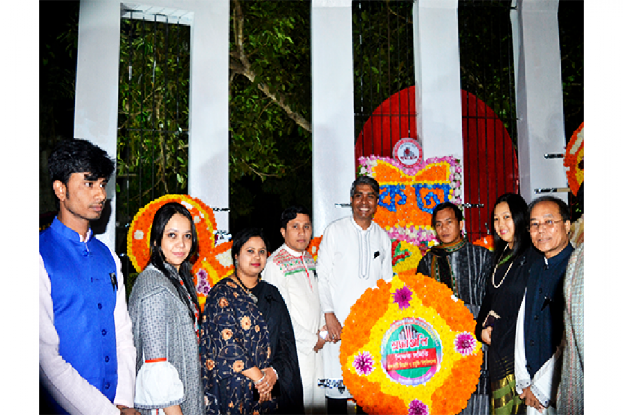 একুশের প্রথম প্রহরে ভাষাশহীদদের প্রতি রাবিপ্রবির শ্রদ্ধা