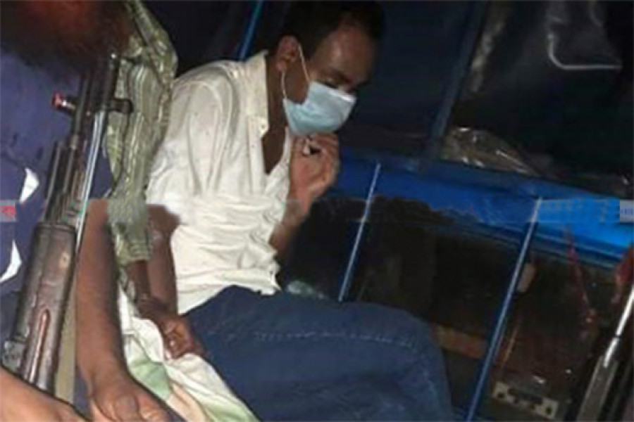 গরু চুরির অভিযোগে আওয়ামী লীগ নেতা গ্রেফতার