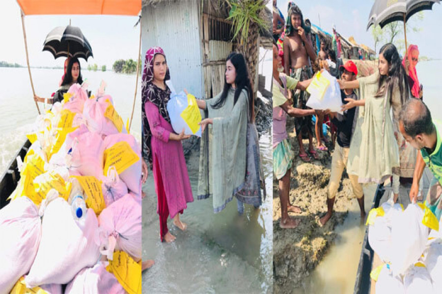 এবার ত্রাণ নিয়ে বন্যার্তদের দ্বারে দ্বারে ঢাবি ছাত্রী অনন্যা