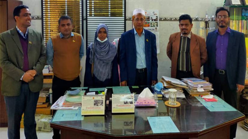 ভাইস চ্যান্সেলর অ্যাওয়ার্ড পাচ্ছেন ভিক্টোরিয়া কলেজের তনয়া