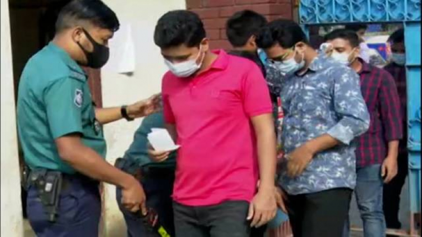 ৪৩তম বিসিএসে পরীক্ষার হলে যায়নি প্রায় ১ লাখ ২১ হাজার প্রার্থী
