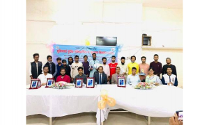 ঢাবির মুহসীন হলে কুইজ প্রতিযোগিতার পুরস্কার বিতরণী অনুষ্ঠান