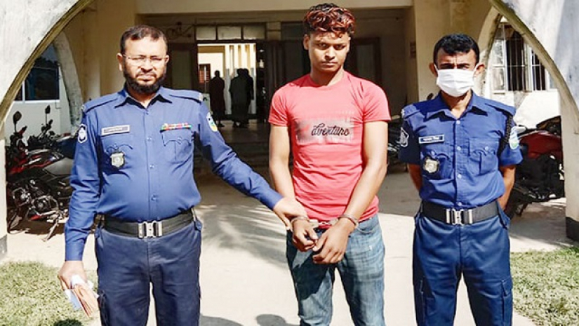 মায়ের সামনে স্কুলছাত্রীকে অপহরণ, অভিযুক্ত গ্রেফতার