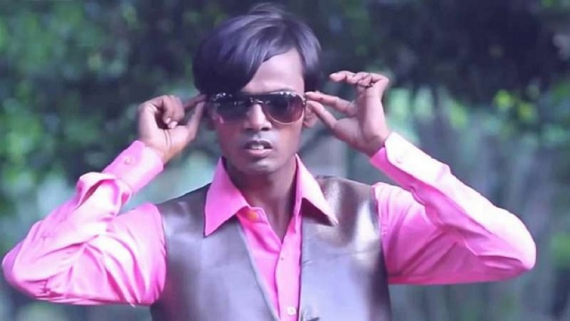মুরাদকে নিয়ে গানের পর ‘ব্লু ব্যাজ’ হারালেন হিরো আলম