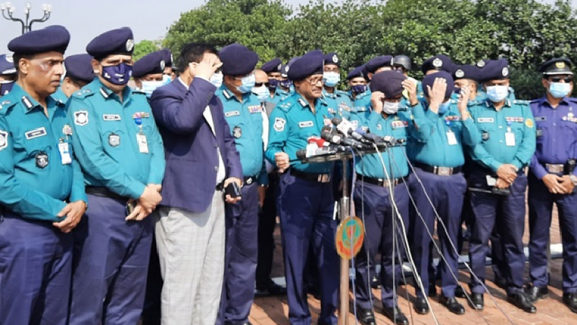 কাল সময় নিয়ে এইচএসসি পরীক্ষার্থীদের বের হতে পুলিশের অনুরোধ