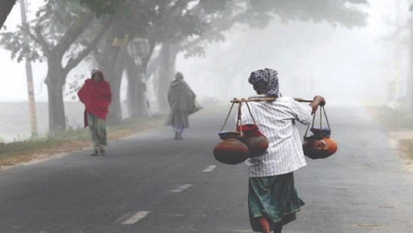 কুয়াশা ও হিমেল বাতাসে বিপর্যস্ত জনজীবন