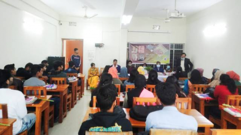 ৩৭৭ আসন ফাঁকা রেখেই রাবিতে প্রথম বর্ষের ক্লাস শুরু