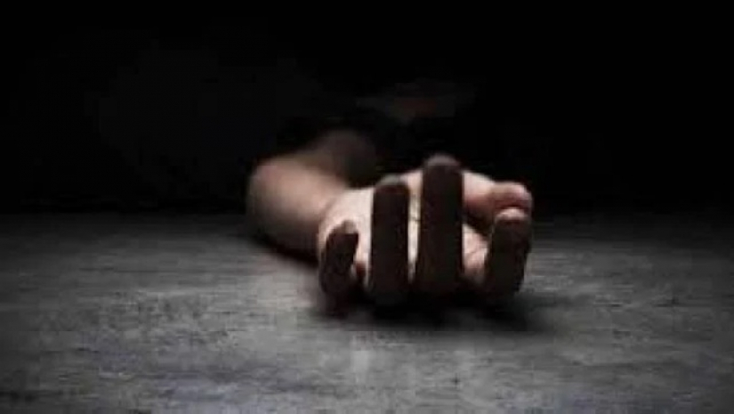 শ্রেণিকক্ষ থেকে ছাত্রীর মায়ের রক্তাক্ত লাশ উদ্ধার