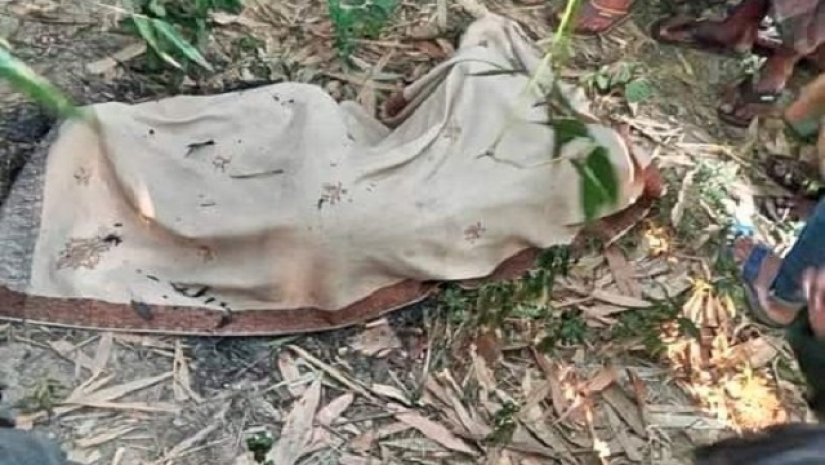 বাঁশঝাড় থেকে মাদ্রাসাছাত্রীর পোড়া লাশ উদ্ধার