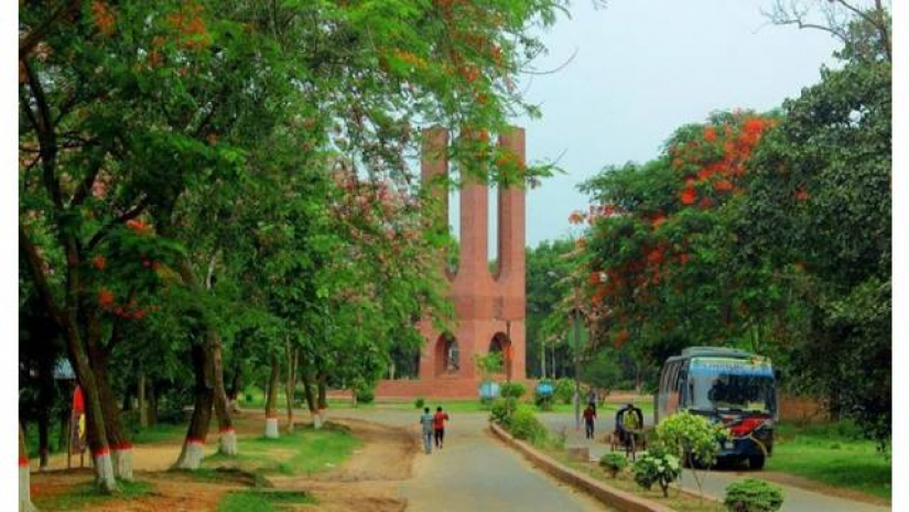 ৫২ বছরে দেশের একমাত্র আবাসিক বিশ্ববিদ্যালয়