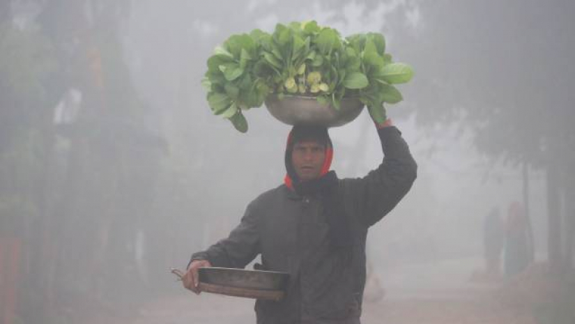 বেশকিছু এলাকায় বৃষ্টির সম্ভাবনা, বাড়বে শীত