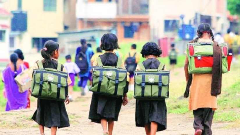 শিক্ষাপ্রতিষ্ঠানে ছুটি বাড়ছে?