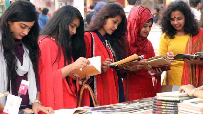 ১৫ ফেব্রুয়ারি থেকে ১৭ মার্চ পর্যন্ত বইমেলার প্রস্তাব বাংলা একাডেমির