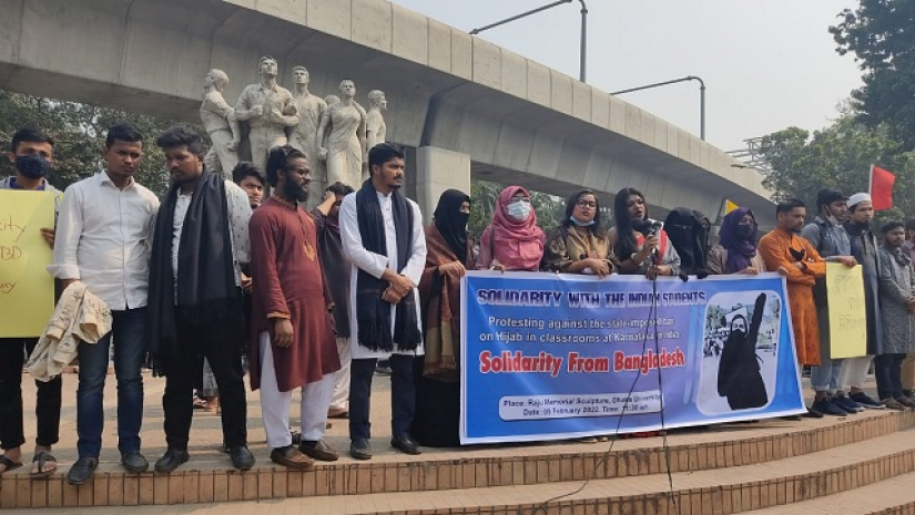 মুসকানদের পাশে ঢাবি শিক্ষার্থীরা, রাজুতে সংহতি সমাবেশ