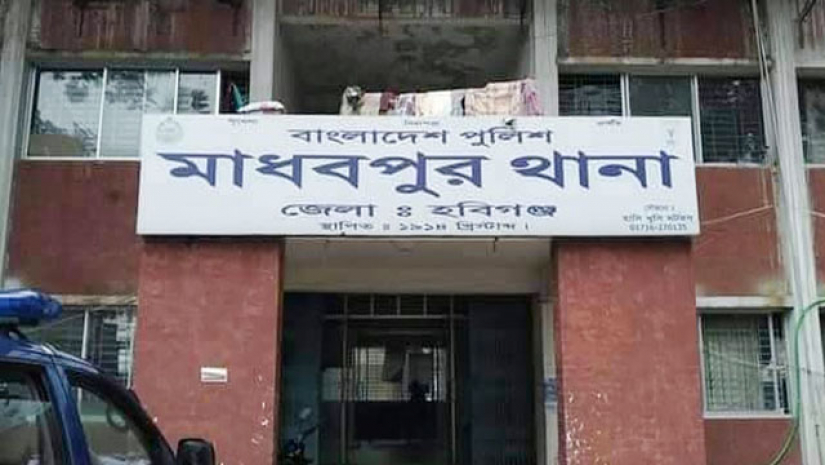 মোবাইলে ভিডিও চালু করে কিশোরের আত্মহত্যা