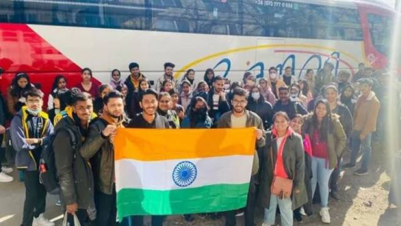 ভারতের এত শিক্ষার্থী মেডিকেলে পড়াশোনার জন্য কেন ইউক্রেনে যায়?