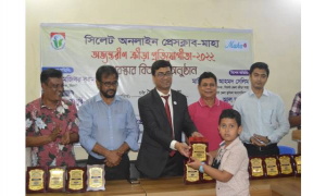 ‘খেলাধুলা যুবসমাজকে অবক্ষয়ের হাত থেকে রক্ষা করে’