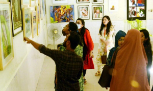 কুমিল্লায় সপ্তাহব্যাপী চারুকলা প্রদর্শনী