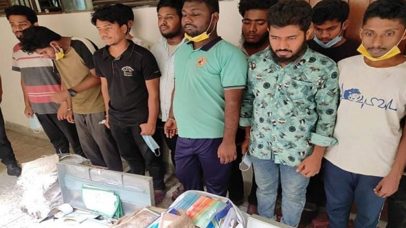 শিবির সন্দেহে গ্রেফতার জবির ১২ শিক্ষার্থী রিমান্ডে