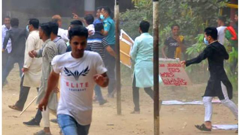 ফুল দিতে গিয়ে বগুড়া ও চট্টগ্রামে হামলার শিকার ছাত্র অধিকারের নেতাকর্মীরা