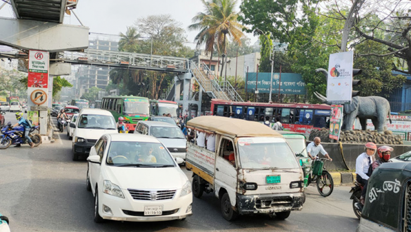 হরতালের প্রভাব নেই রাজধানীতে 