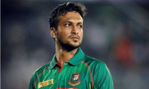 আম্পায়ারদের কাছে সাকিবকে ক্ষমা চাইতে বললেন সাংবাদিক