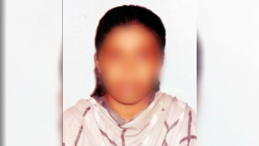 কলেজছাত্রীকে ধর্ষণচেষ্টা, লোকলজ্জার ভয়ে আত্মহত্যা