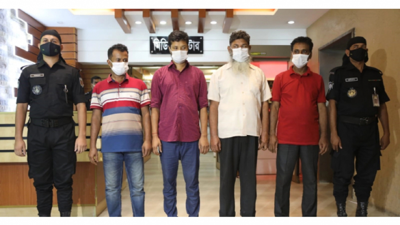 শিক্ষক নিয়োগ পরীক্ষায় উত্তীর্ণের চুক্তি ১৫ লাখে
