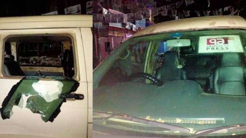 কুবিতে একাত্তর টিভির গাড়ি ভাঙচুর
