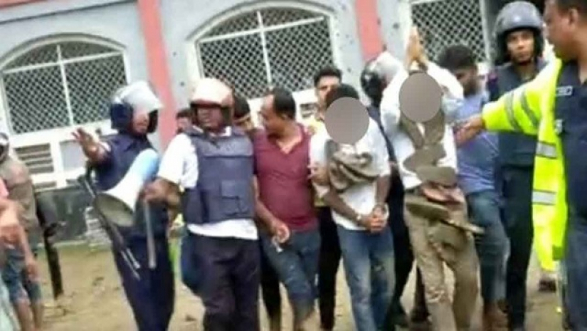 নড়াইলে শিক্ষক লাঞ্ছনায় আটক ৩