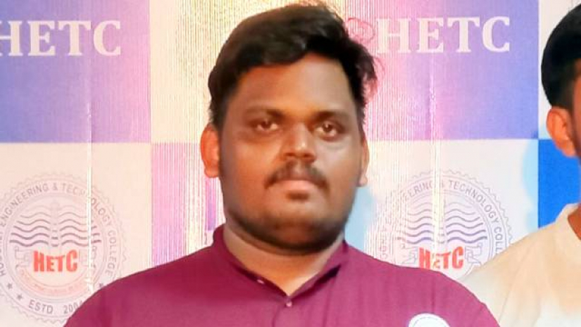 একসঙ্গে ১৭টি চাকরি পেলেন ইঞ্জিনিয়ারিংয়ের ছাত্র অরিজিৎ