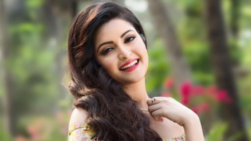 পরীমনির বিরুদ্ধে মামলা