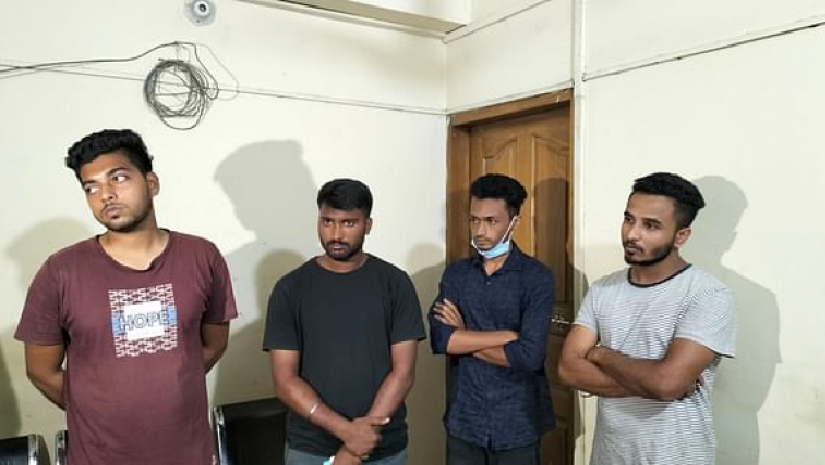 ছাত্রী নিপীড়নকারী ২ ছাত্র আজীবন বহিস্কৃত ও নিষিদ্ধ 