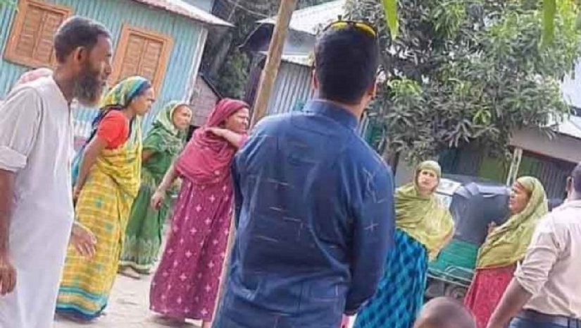 প্রেমের টানে টাঙ্গাইলে পীরের বাড়িতে ভারতীয় তরুণী!
