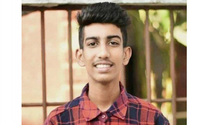‘টিকটক ভিডিও বানাতে’ গলায় ফাঁস,  প্রাণ গেল স্কুলছাত্রের