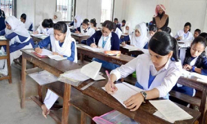 দেরিতে আসায় পরীক্ষা দিতে পারেনি ৭ এসএসসি পরীক্ষার্থী