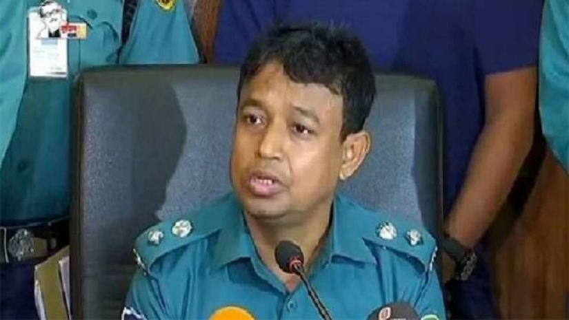 ‘পুলিশ পরিচয়ে ঢাবি ছাত্রীকে তুলে নেওয়া ব্যক্তিকে খুঁজছে ডিবি’