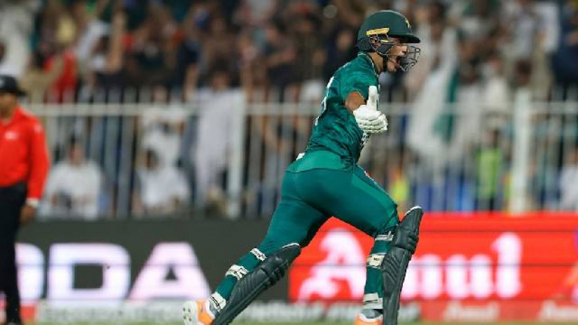 নাসিমের টানা দুই ছক্কায় ফাইনালে পাকিস্তান