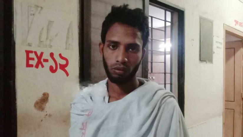 বিদ্যালয়ে রামদা নিয়ে হামলা, আহত ৭