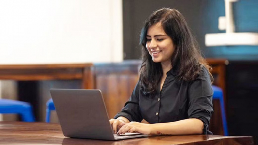 এনজিওতে চাকরি, মাসে বেতন ১ লাখ