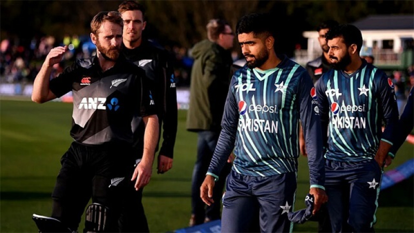 ফাইনালে যাওয়ার লড়াইয়ে পাকিস্তান-নিউজিল্যান্ড, চোখ রাঙাচ্ছে বৃষ্টি