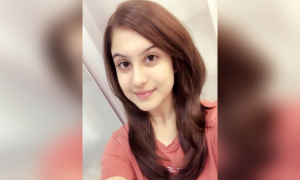 শুটিং সেটে অভিনেত্রীর রহস্যজনক মৃত্যু
