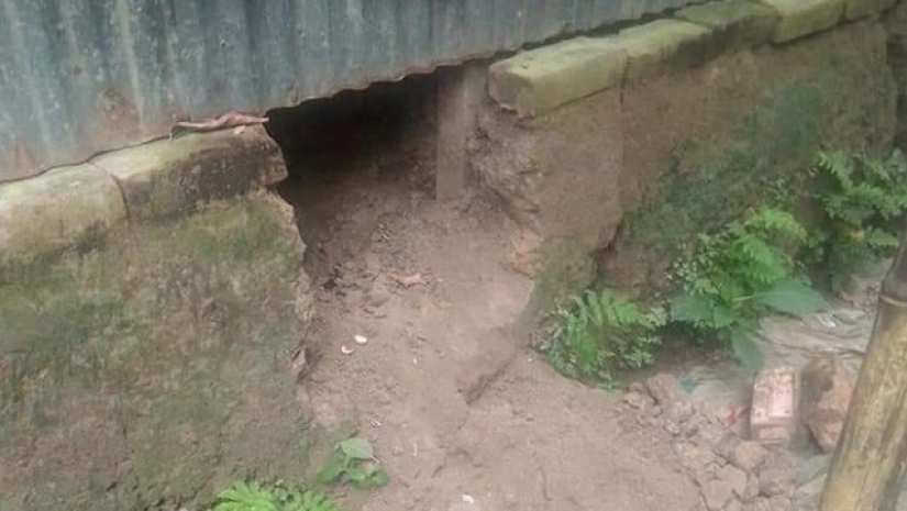 চুরি শেষে ডিম ভেজে ভাত খেয়ে গেল চোরেরা