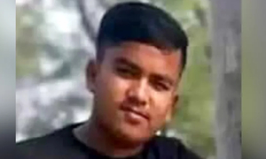অন্তরঙ্গ দৃশ্য দেখে ফেলায় স্কুলছাত্রকে পিটিয়ে হত্যা