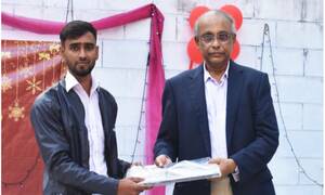 স্টুডেন্ট অব দ্যা ইয়ারের মনোনয়ন পেলেন জেড এন আর এফের আলমগীর 