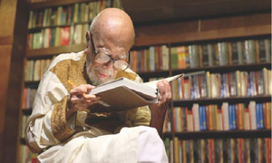 সাহিত্যের রজতরেখায় সত্য-সুন্দরের বিশ্বাস এঁকেছেন আল মাহমুদ