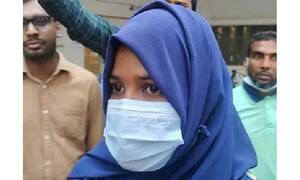 ছাত্রলীগ নেত্রীদের বিরুদ্ধে মামলার প্রস্তুতি ফুলপরীর